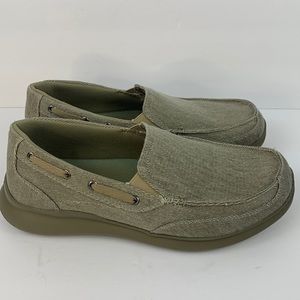 Propet mens tan canvas slip on shoes size 9 XX(5E)